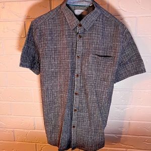 Five four button up shirt size small